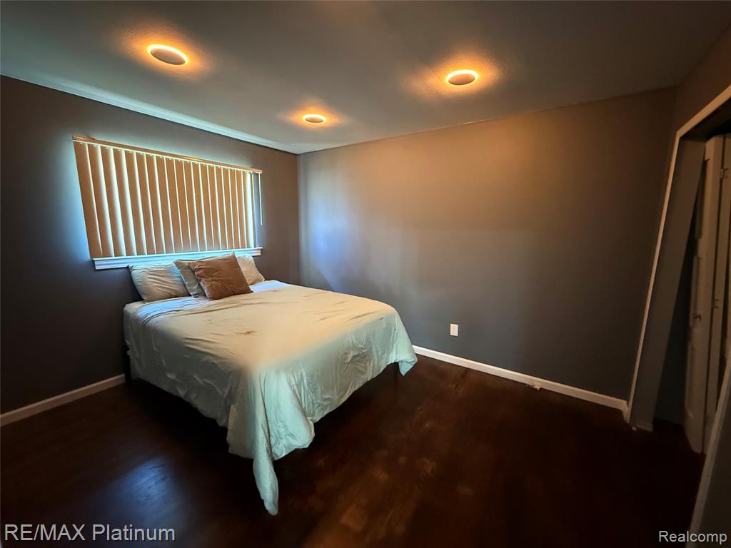 8743 Holly Drive, Canton, MI 48187 — Photo 13
