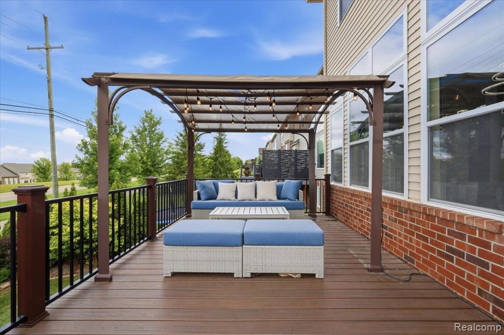 4810 E Stonegate Circle, Lake Orion, MI — Photo 47