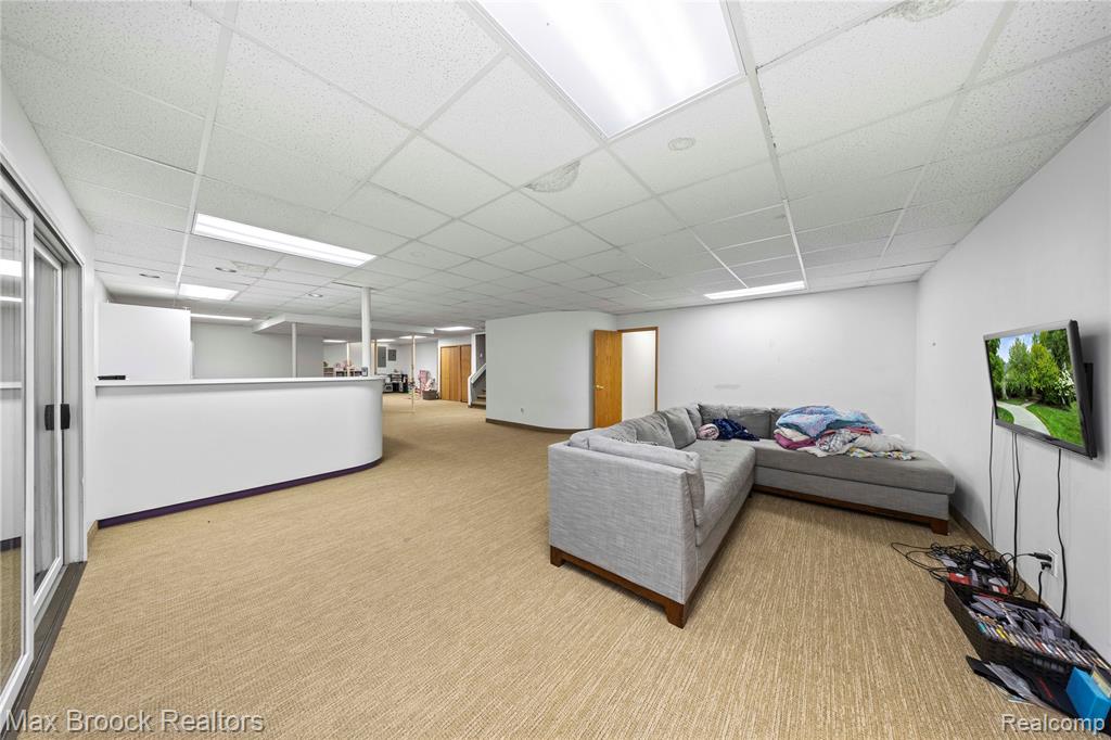 6067 Charles Drive, West Bloomfield, MI — Photo 56