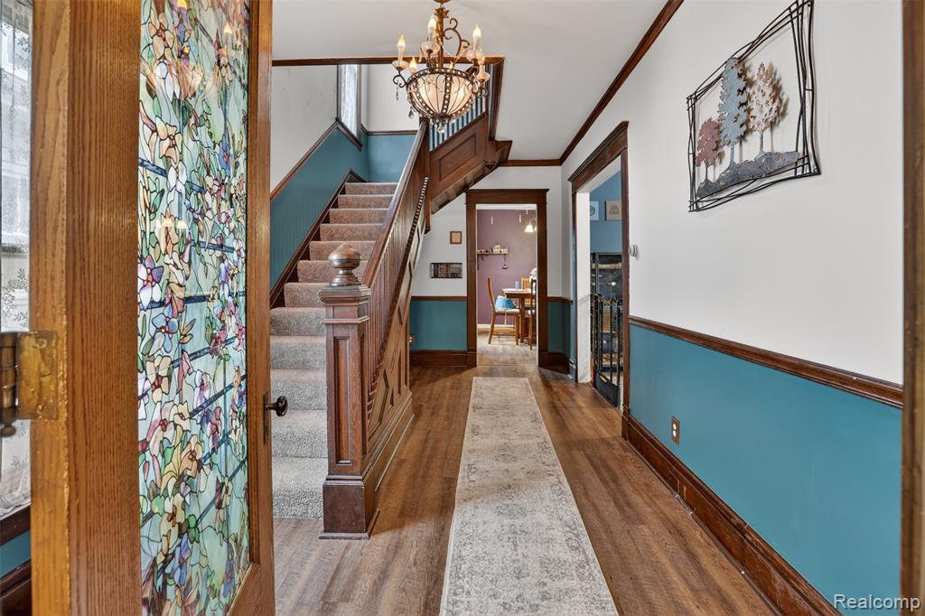 647 N Washington Street, Owosso, MI 48867 — Photo 2