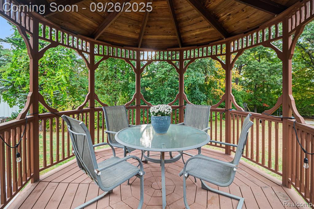 8162 Rene Drive, White Lake, MI — Photo 29