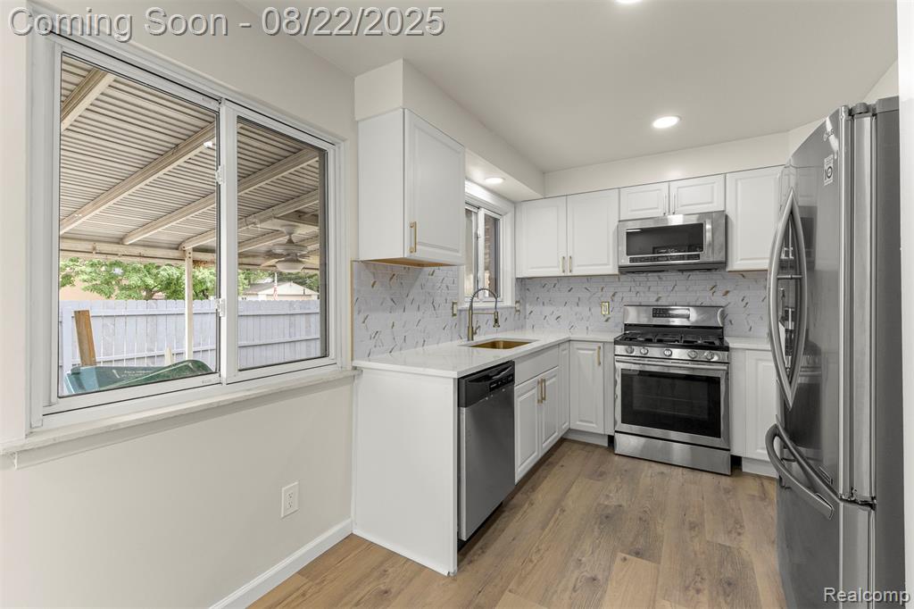 7001 Belton ST Street, Garden City, MI — Photo 15