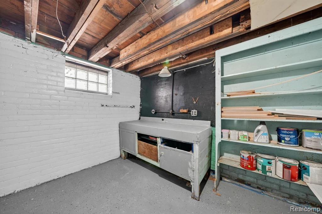 2978 Evaline Street, Hamtramck, MI 48212 — Photo 36
