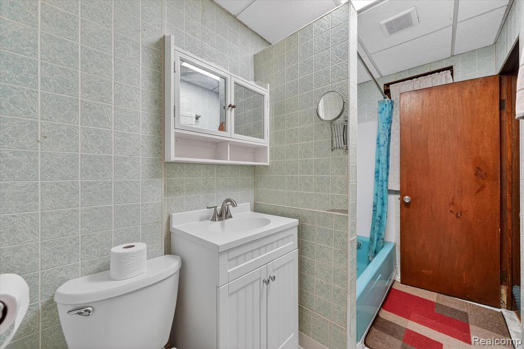 5086 Casmere Street, Detroit, MI 48212 — Photo 33