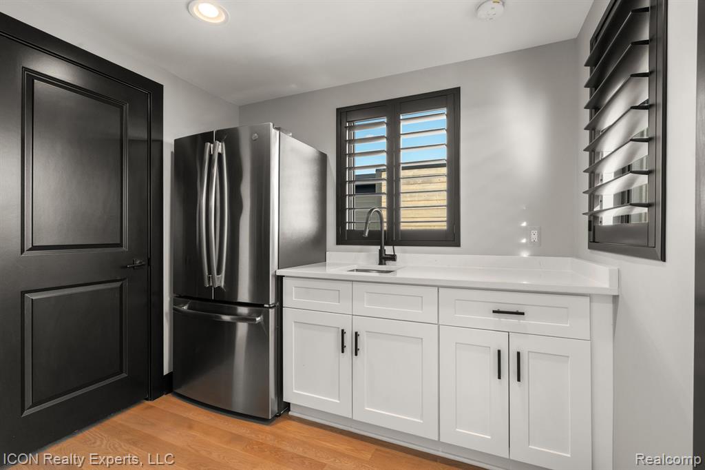714 E PARENT Avenue, Royal Oak, MI 48067 — Photo 43