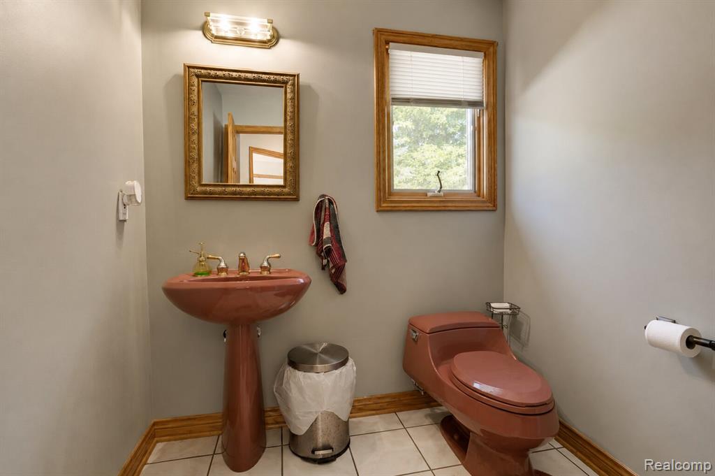 545 Karla Lane, Marysville, MI 48040 — Photo 22