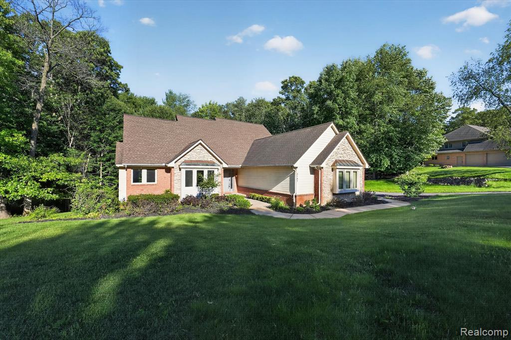 3187 Turnberry Drive, White Lake, MI 48383 — Photo 2