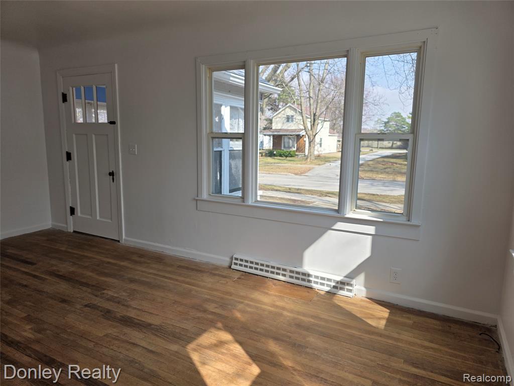 2137 N Main Street, Fairgrove, MI 48733 — Photo 7