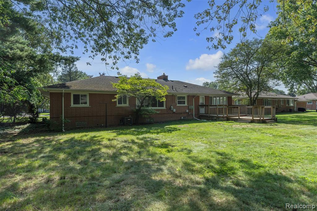 28720 Eldorado Pl, Lathrup Village, MI 48076 — Photo 54