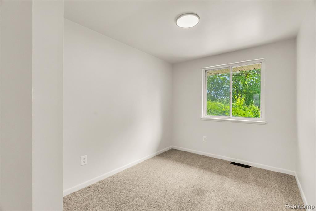 17207 Archdale Street, Detroit, MI 48235 — Photo 26