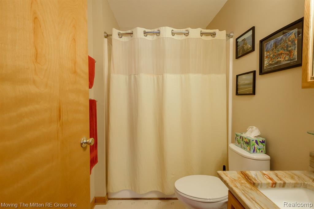 45912 PURPLE SAGE, Belleville, MI 48111 — Photo 16
