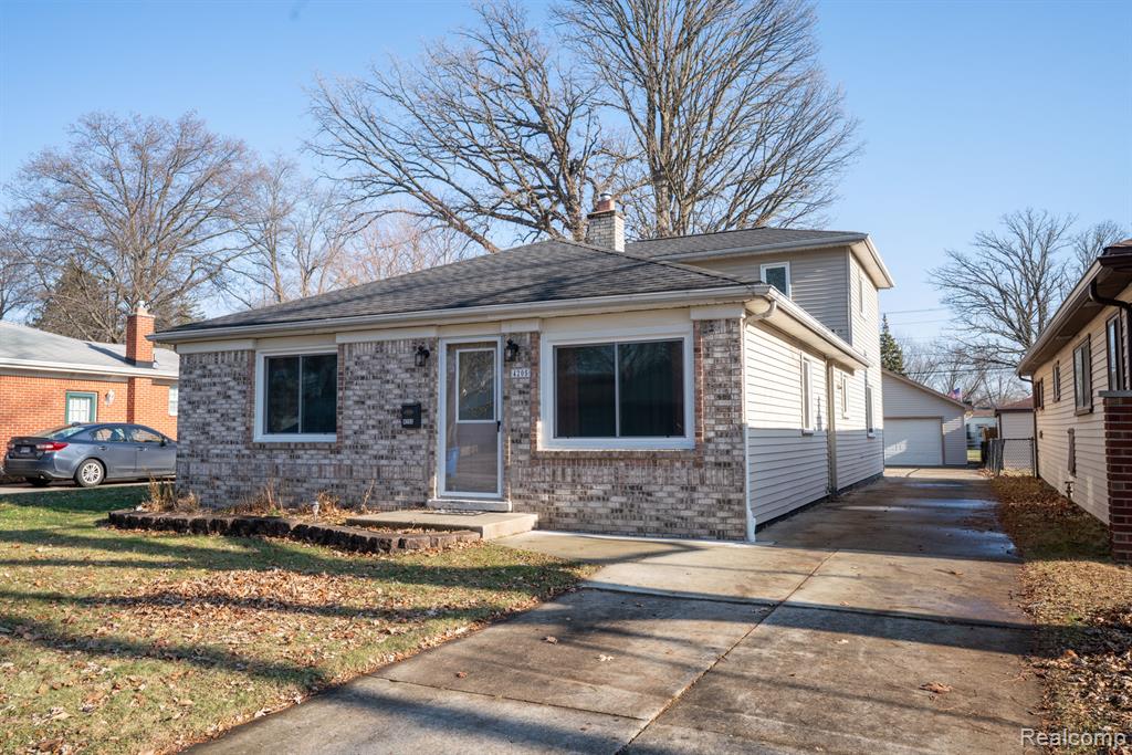 4205 Harding Street, Dearborn Heights, MI 48125 — Photo 3