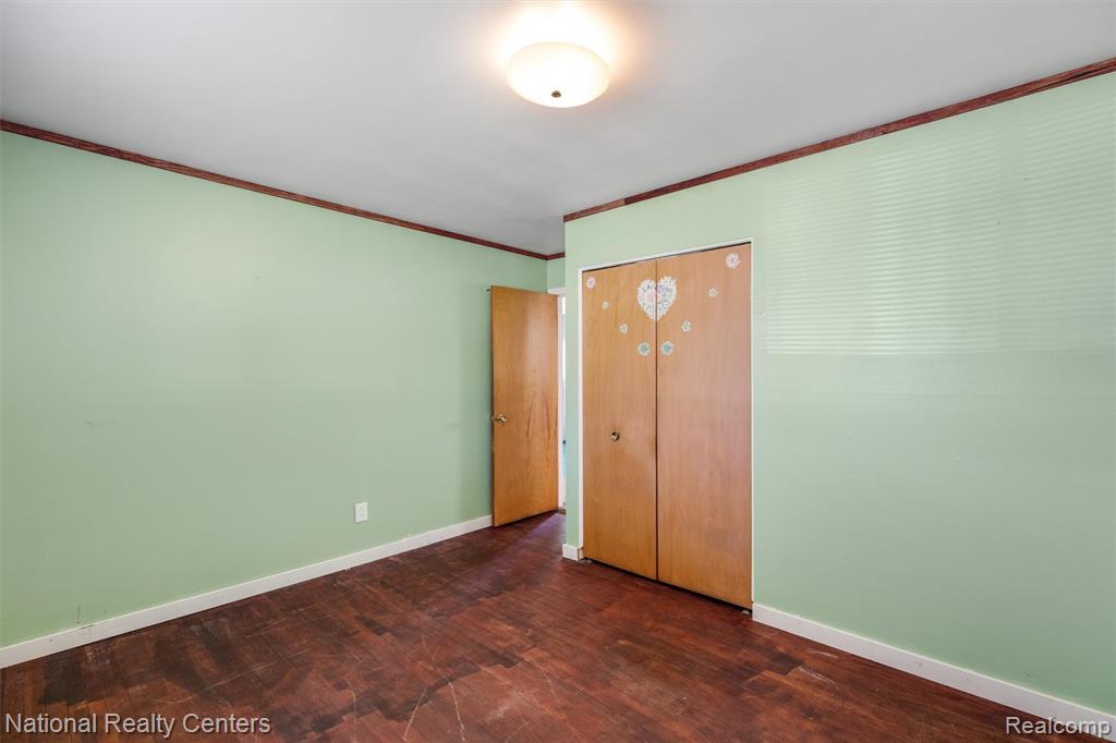 822 Bernie Lane, Madison Heights, MI 48071 — Photo 14