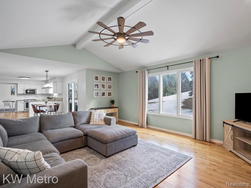 441 DORCHESTER Way, Milford, MI 48381 — Photo 23