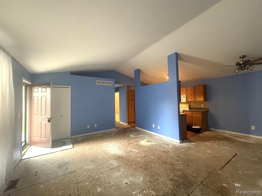 14033 Watersway Drive, Gibraltar, MI — Photo 4