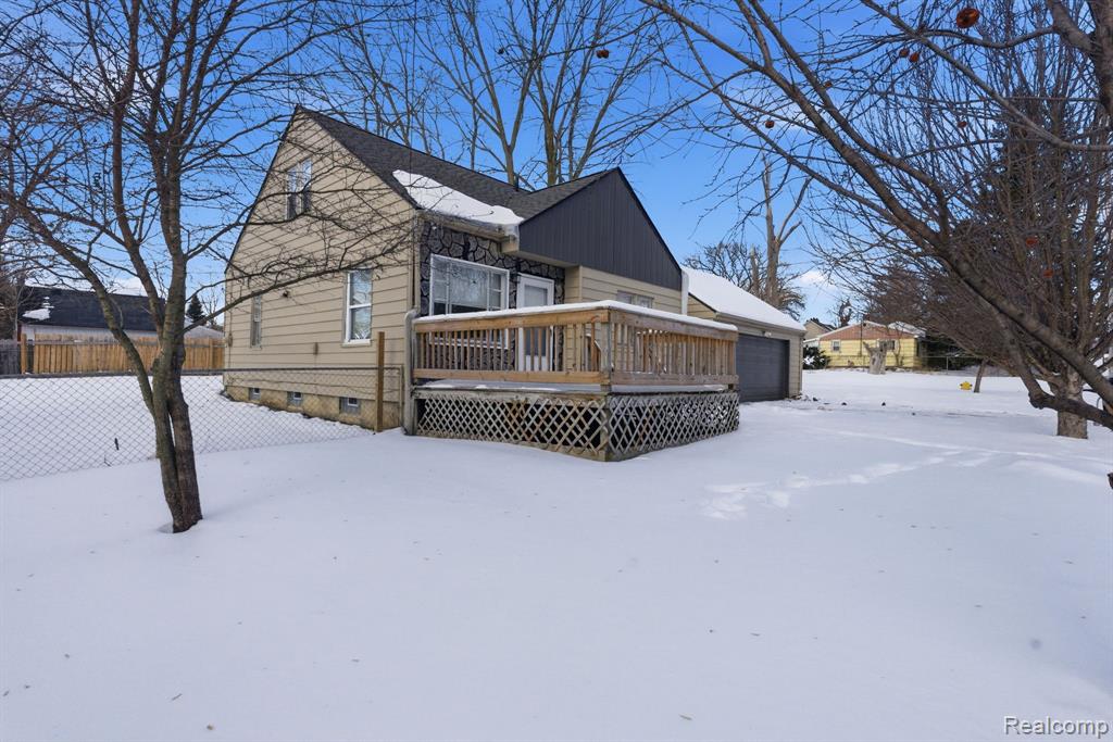 1271 Donaldson Boulevard, Flint, MI 48504 — Photo 2
