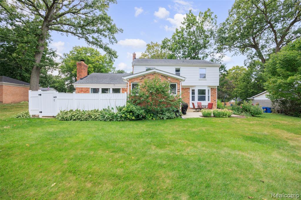 527 Greenwich Lane, Grand Blanc, MI 48439 — Photo 37