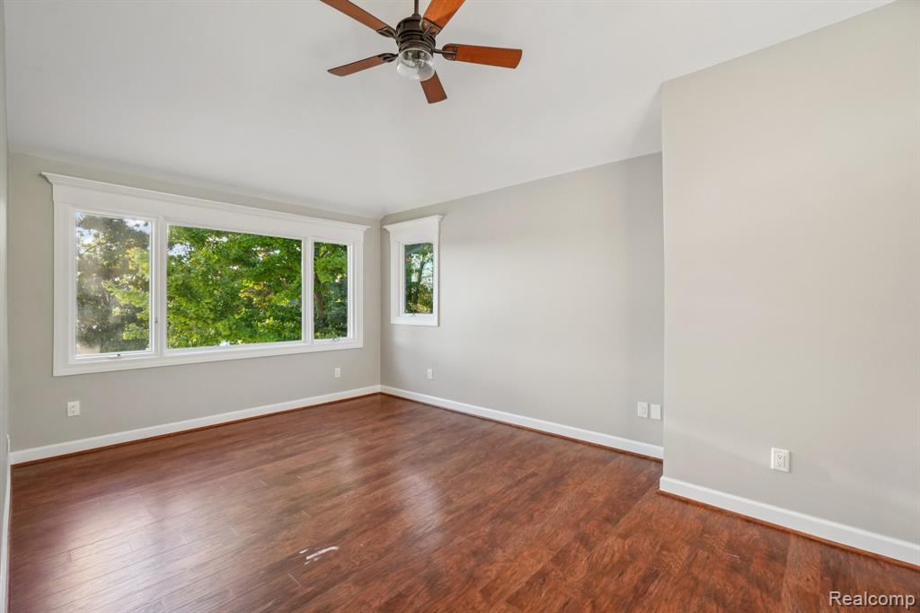 4123 Windiate Park Drive, Waterford, MI 48329 — Photo 31