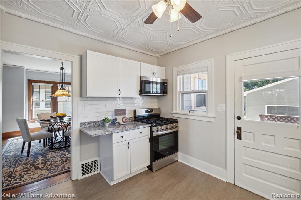 402 E 7th Street, Royal Oak, MI 48067 — Photo 14