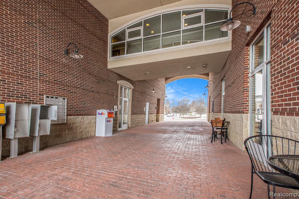 283 S Zeeb Road - Photo 4
