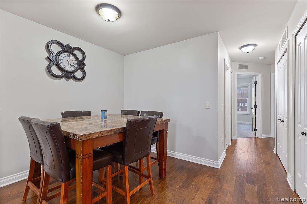 53743 CHAMPLAIN Street, Macomb, MI 48042 — Photo 16