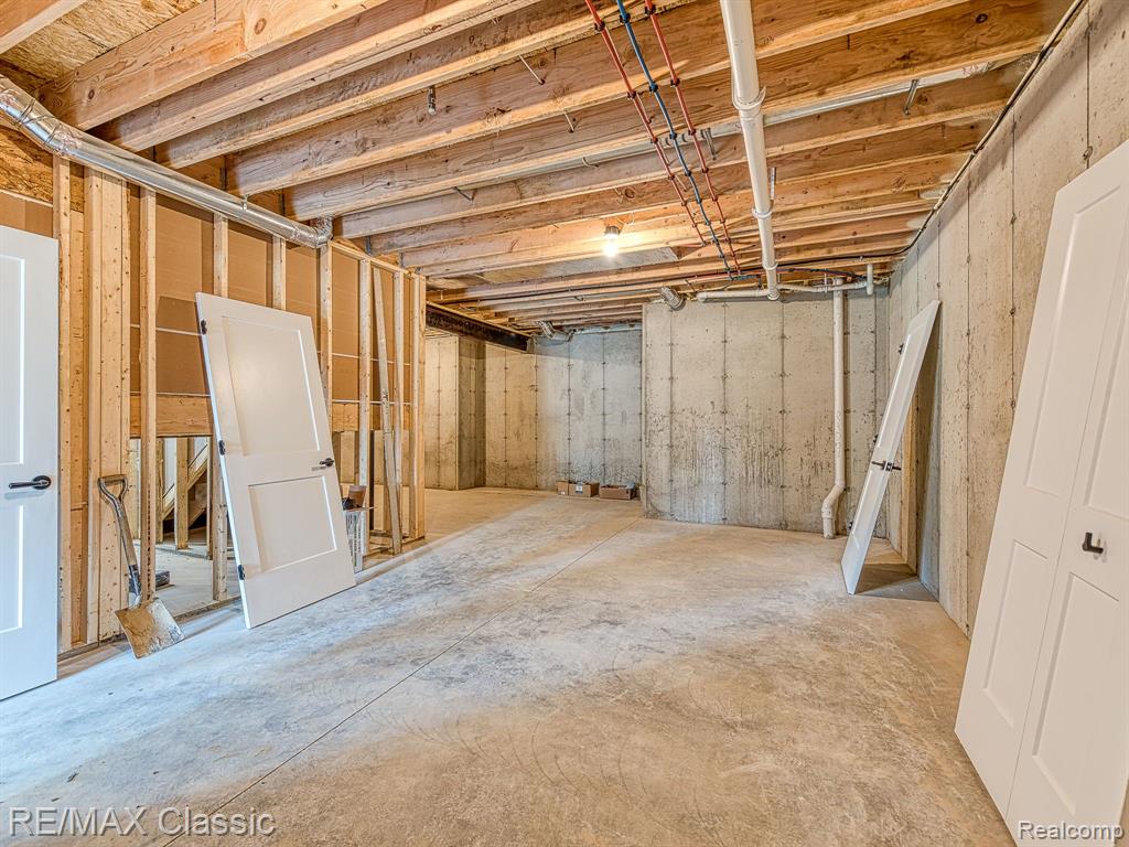 3991 STORYBOOK Lane, Whitmore Lake, MI 48189 — Photo 33