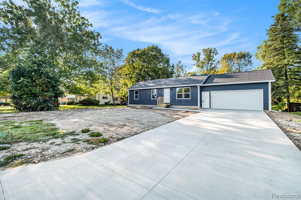 4350 Chicory Lane, Burton, MI 48519 — Photo 19