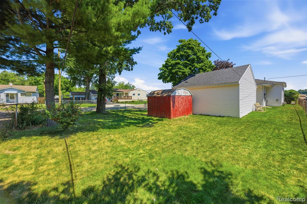 972 Arlene Avenue, Pontiac, MI 48340 — Photo 22