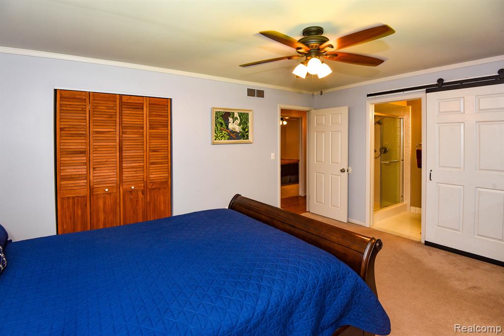9245 PINE KNOB Road, Clarkston, MI 48348 — Photo 37