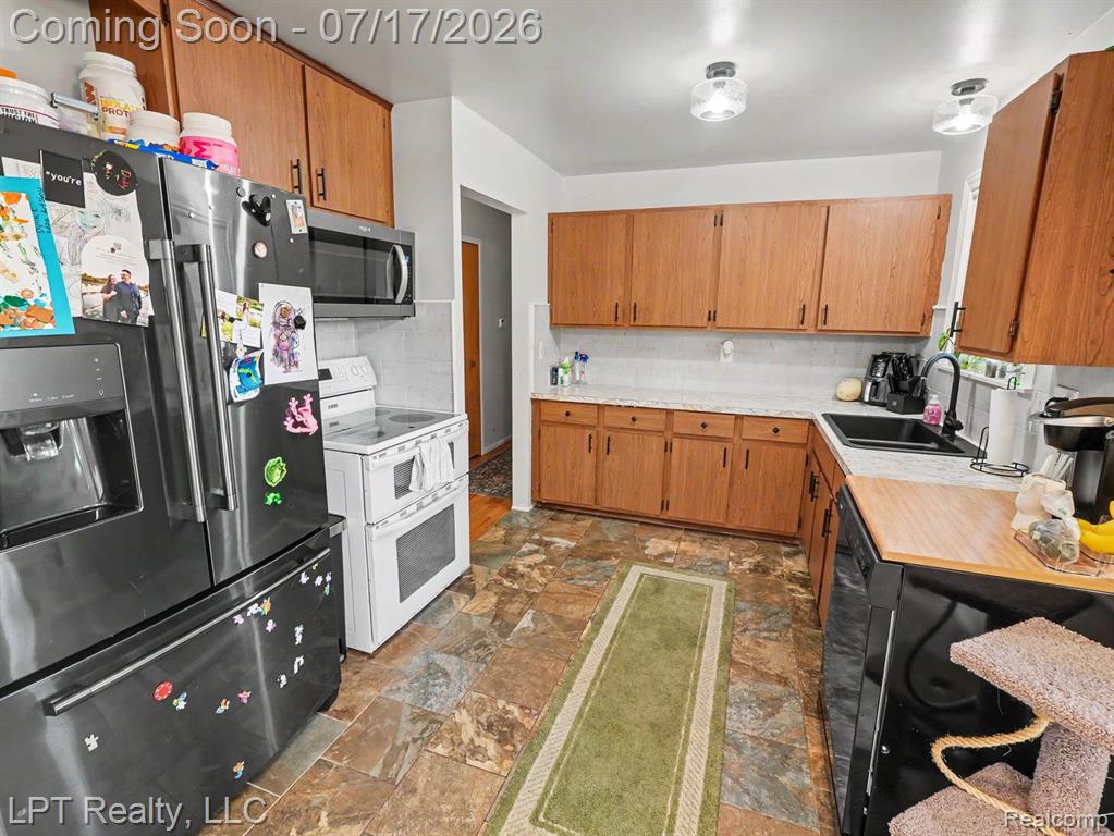 32205 John Hauk Street, Garden City, MI — Photo 6