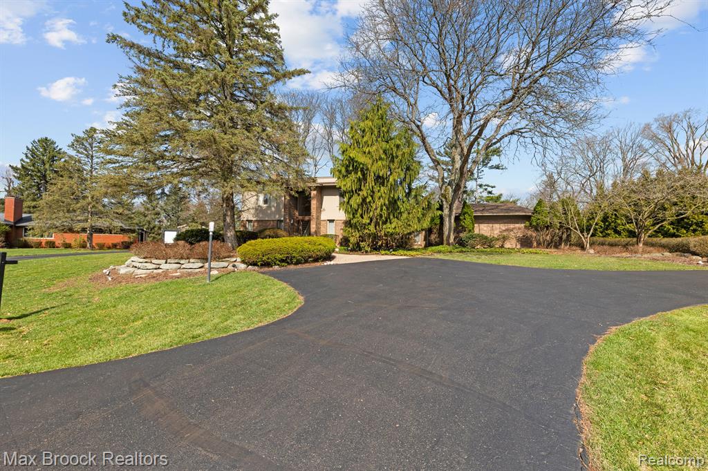 4838 KEW Court, Bloomfield Hills, MI 48301 — Photo 50