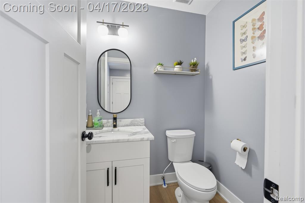 15918 Camperdown Avenue, Clinton Twp, MI 48035 — Photo 18