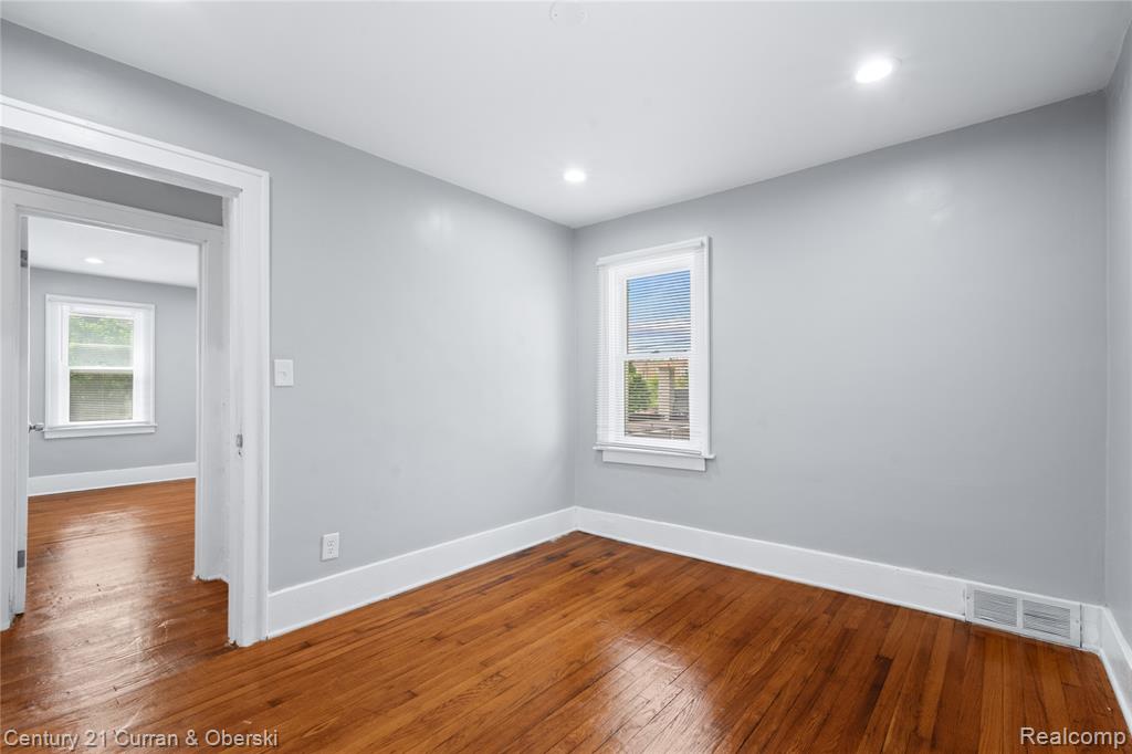 9412 Steel Street, Detroit, MI 48228 — Photo 18