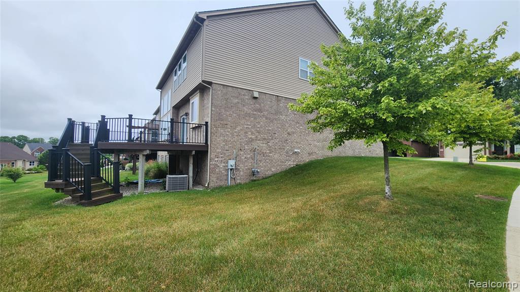 4872 W Stonegate Circle, Lake Orion, MI — Photo 3