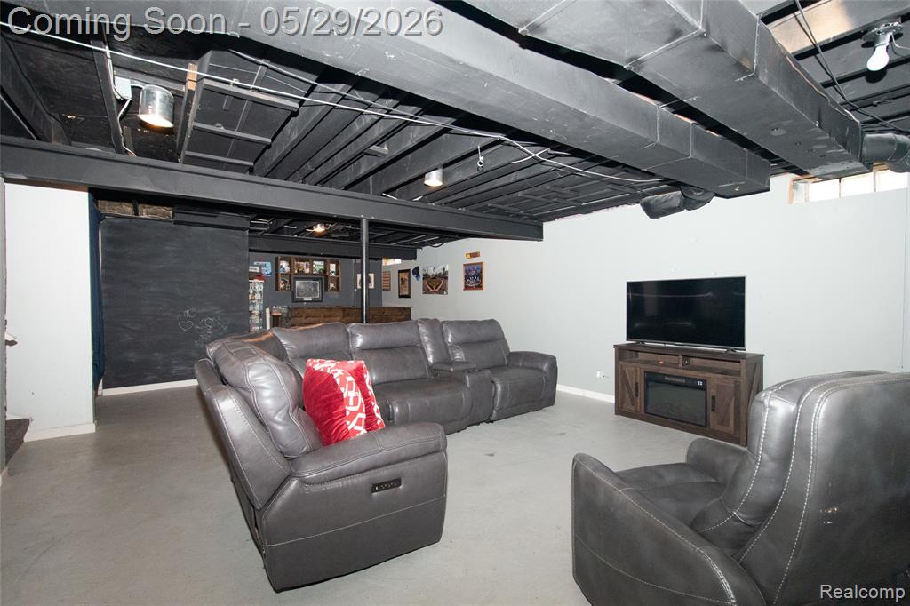 29931 Rosslyn Avenue, Garden City, MI — Photo 32