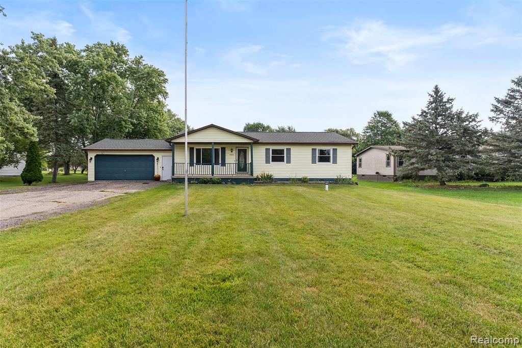 4303 Pratt Avenue, Grand Blanc, MI 48439 — Photo 2