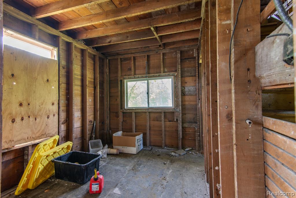 985 FERNHILL Street, Highland Park, MI 48203 — Photo 11