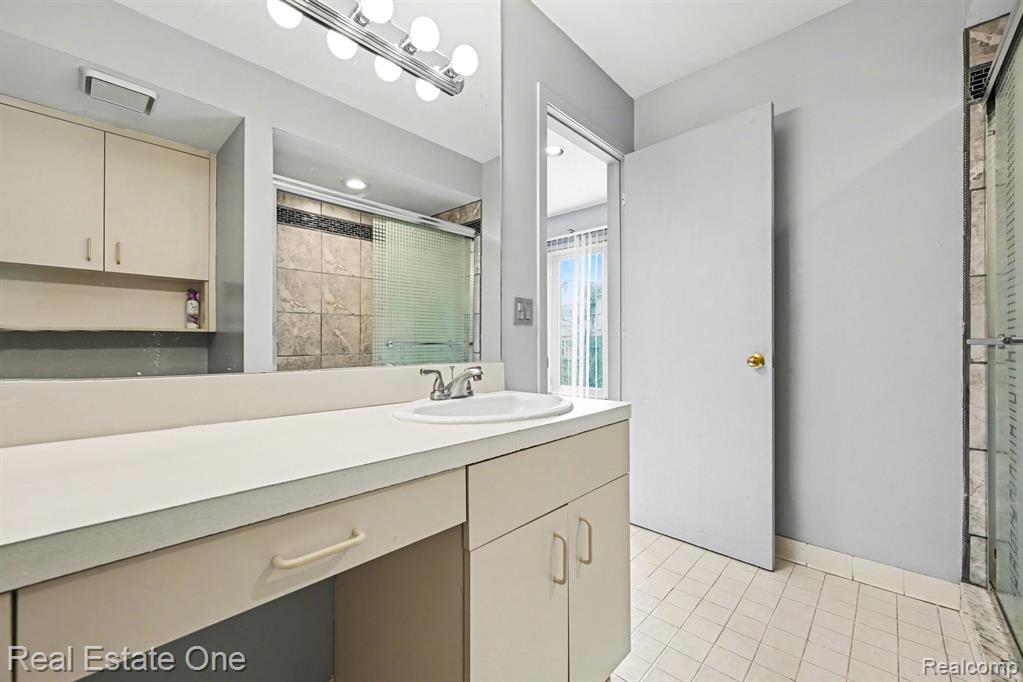 4222 Breckenridge Drive, West Bloomfield, MI — Photo 20