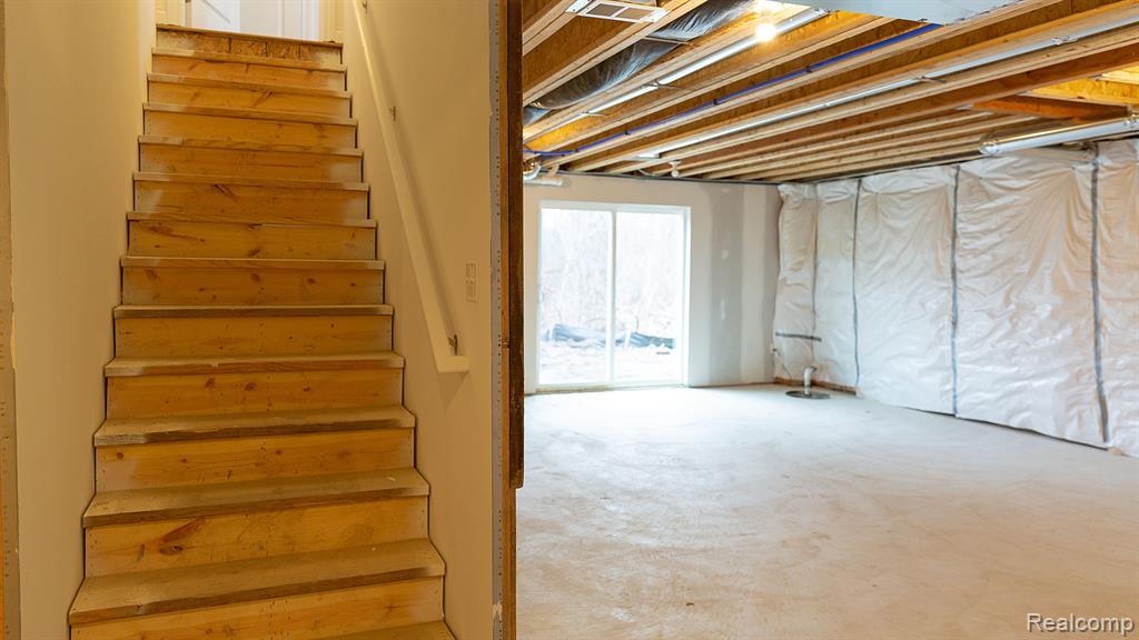 74 GUANONOCQUE Street, Auburn Hills, MI 48326 — Photo 28
