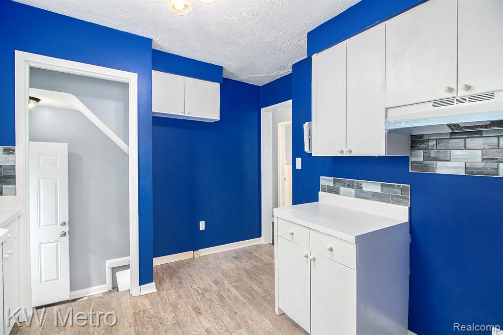 9577 Minock, Detroit, MI 48228 — Photo 7