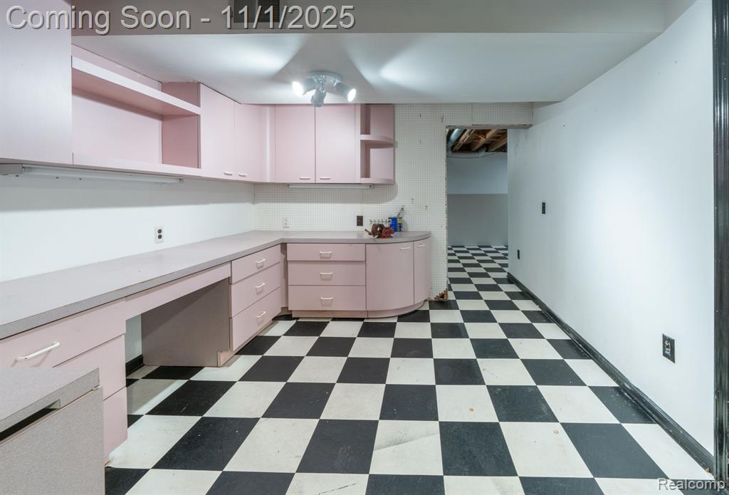 6893 Mountain Drive, Troy, MI 48098 — Photo 37