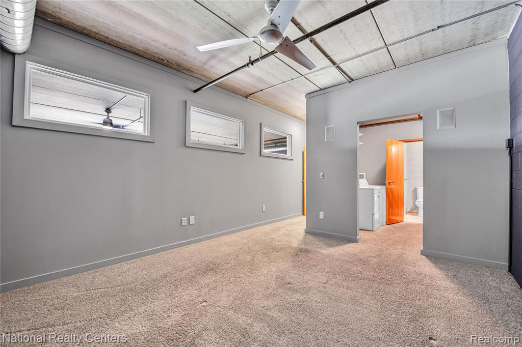 98 Northbound Gratiot Avenue, 29, Mount Clemens, MI 48043 — Photo 12