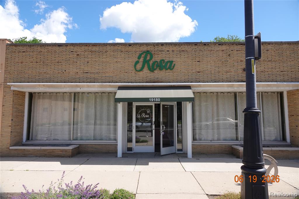 19180 W Grand River Avenue W, Detroit, MI 48223