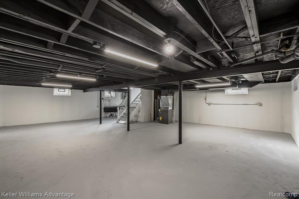 871 Menominee Road, Pontiac, MI 48341 — Photo 39