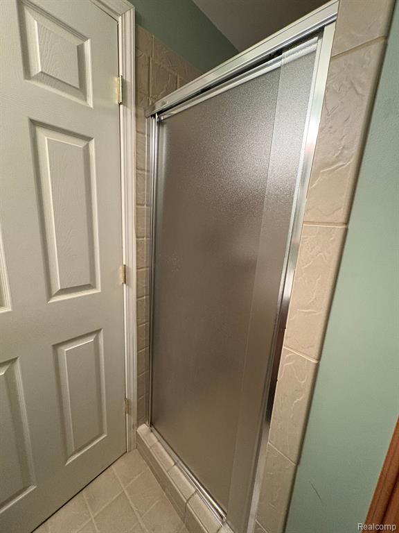 7681 Fieldcrest Drive, Almont, MI 48003 — Photo 38
