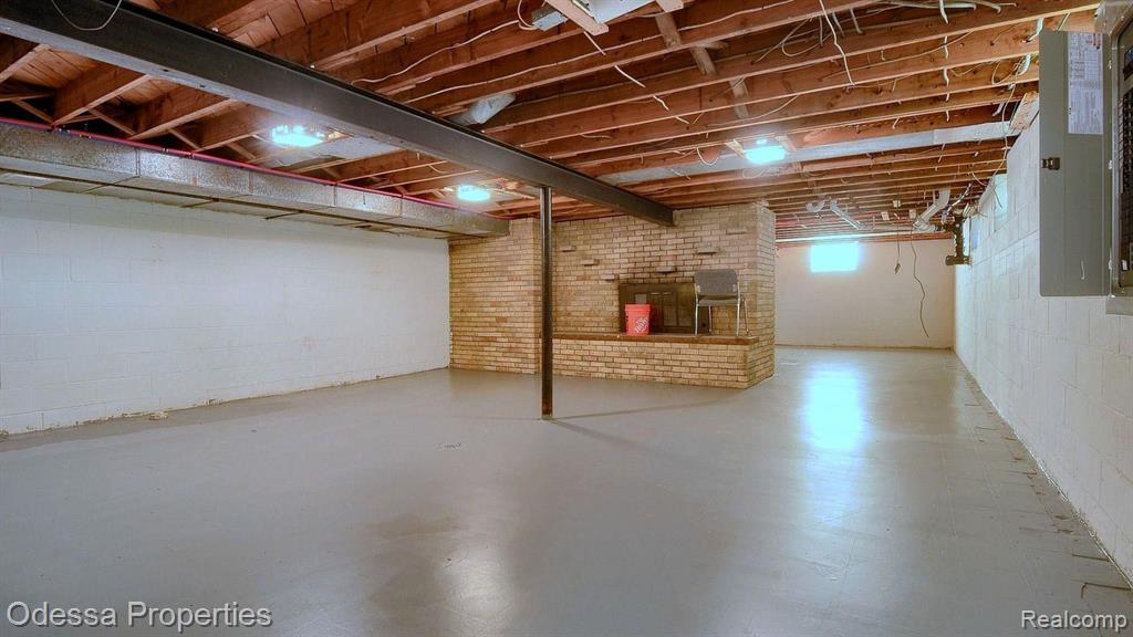 42431 MOUND Road, Sterling Heights, MI 48314 — Photo 25