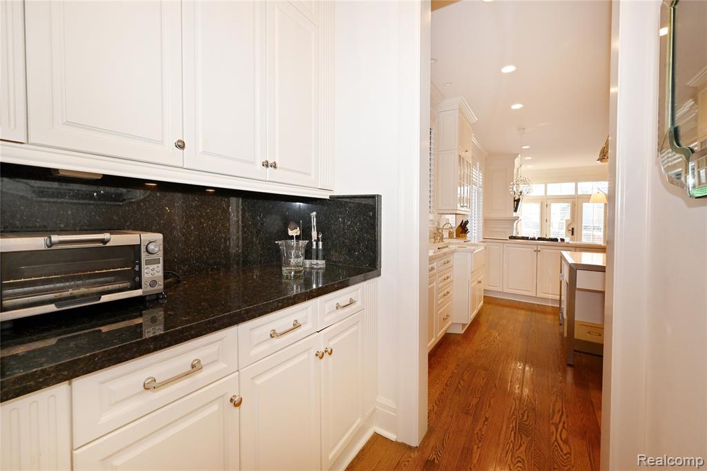 995 Pierce Street, Birmingham, MI 48009 — Photo 10