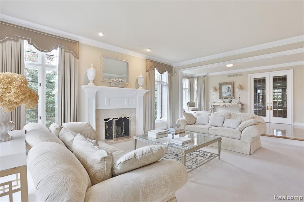 5826 Murfield Drive, Rochester, MI 48306 — Photo 12