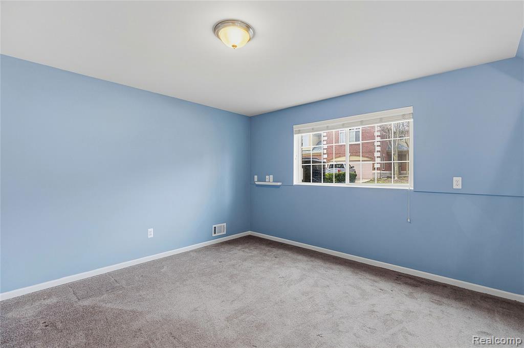 53106 Celtic Drive, Utica, MI 48315 — Photo 23