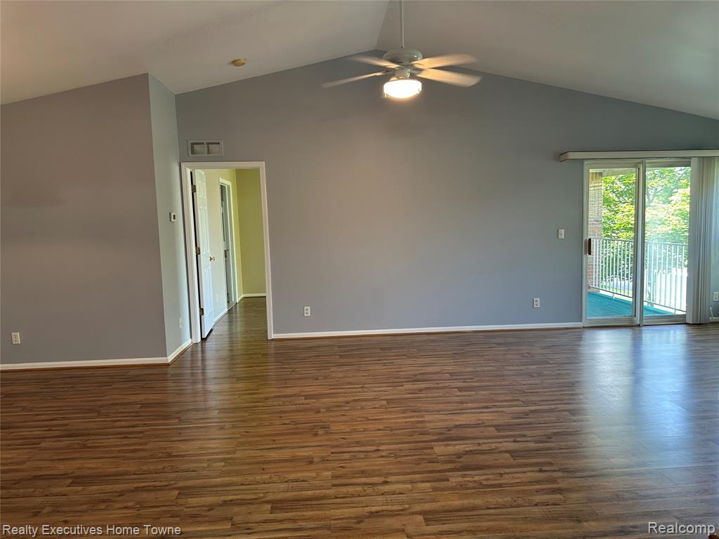 5816 PINE AIRES Drive, Sterling Heights, MI 48314 — Photo 8